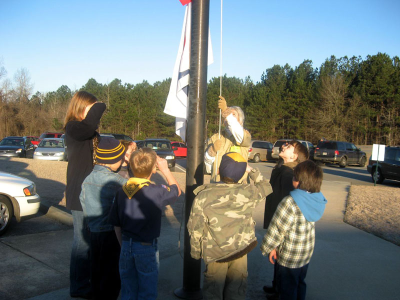 Den6_FlagRaising_HubbardEl_003_22Jan2008