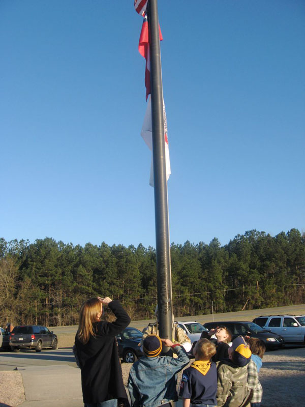 Den6_FlagRaising_HubbardEl_004_22Jan2008